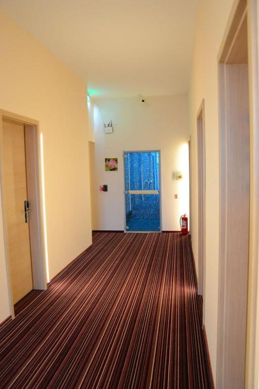 دروبيتا تورنو سيفيرين Zenti Plaza Hotel المظهر الخارجي الصورة